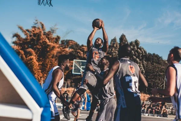 basketball game action court